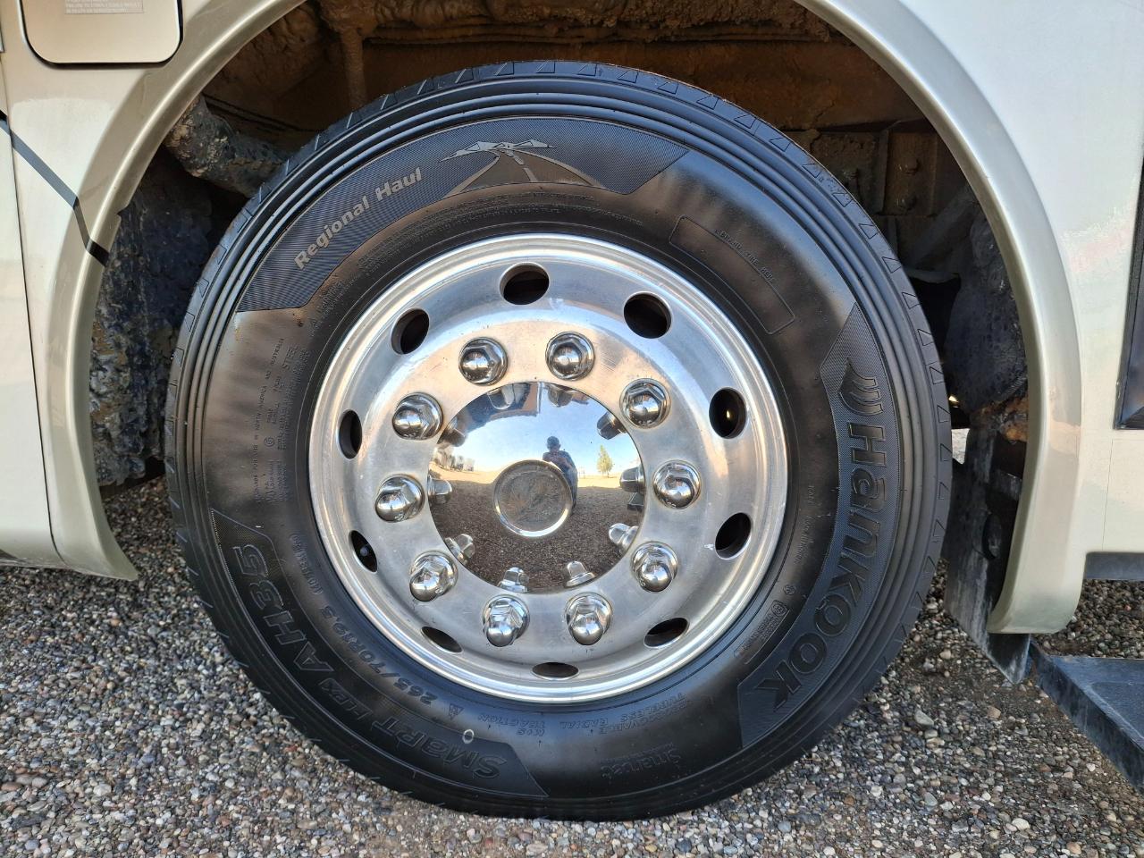 Tiffin Motorhomes Breeze  2012
