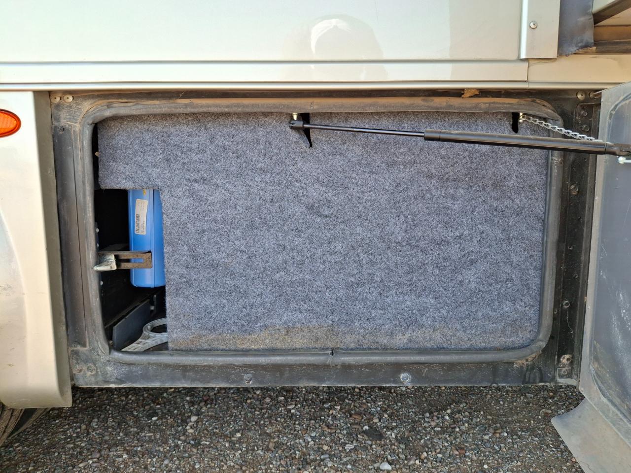 Tiffin Motorhomes Breeze  2012
