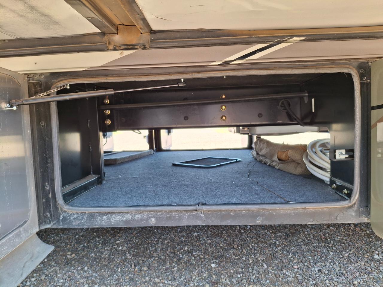 Tiffin Motorhomes Breeze  2012