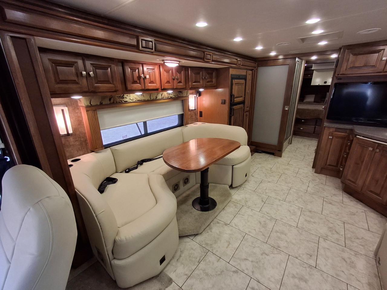 Tiffin Motorhomes Breeze  2012