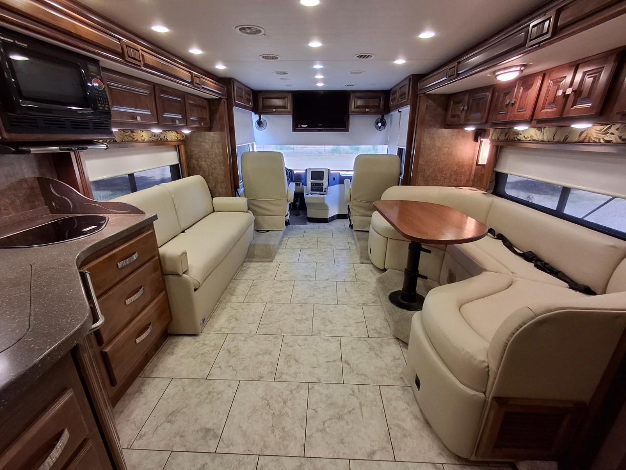 Tiffin Motorhomes Breeze  2012