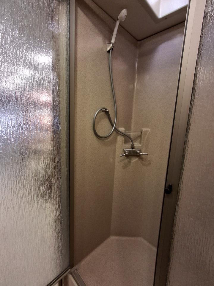 Tiffin Motorhomes Breeze  2012