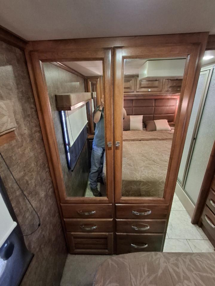 Tiffin Motorhomes Breeze  2012