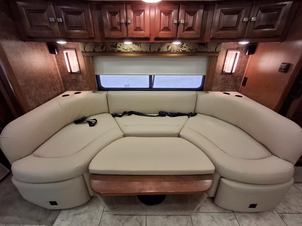 Tiffin Motorhomes Breeze  2012