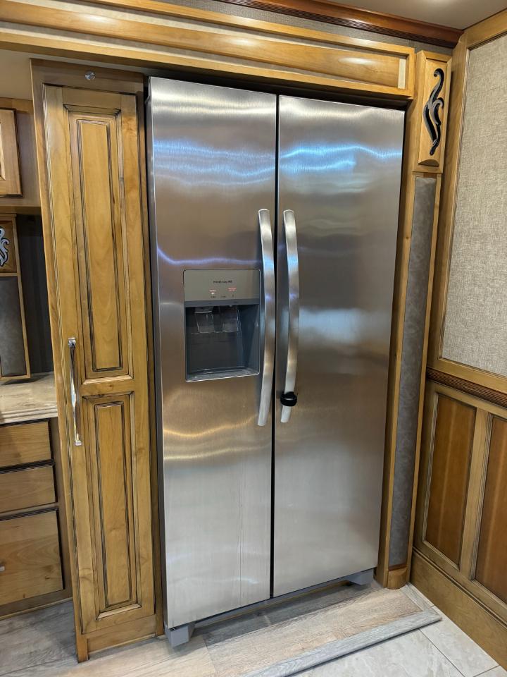 Tiffin Motorhomes Phaeton  2018
