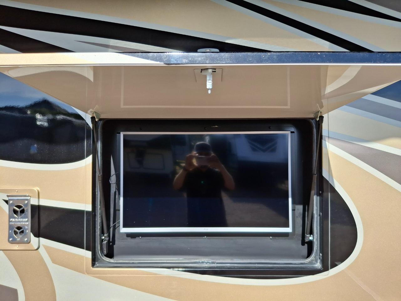Tiffin Motorhomes Breeze  2018