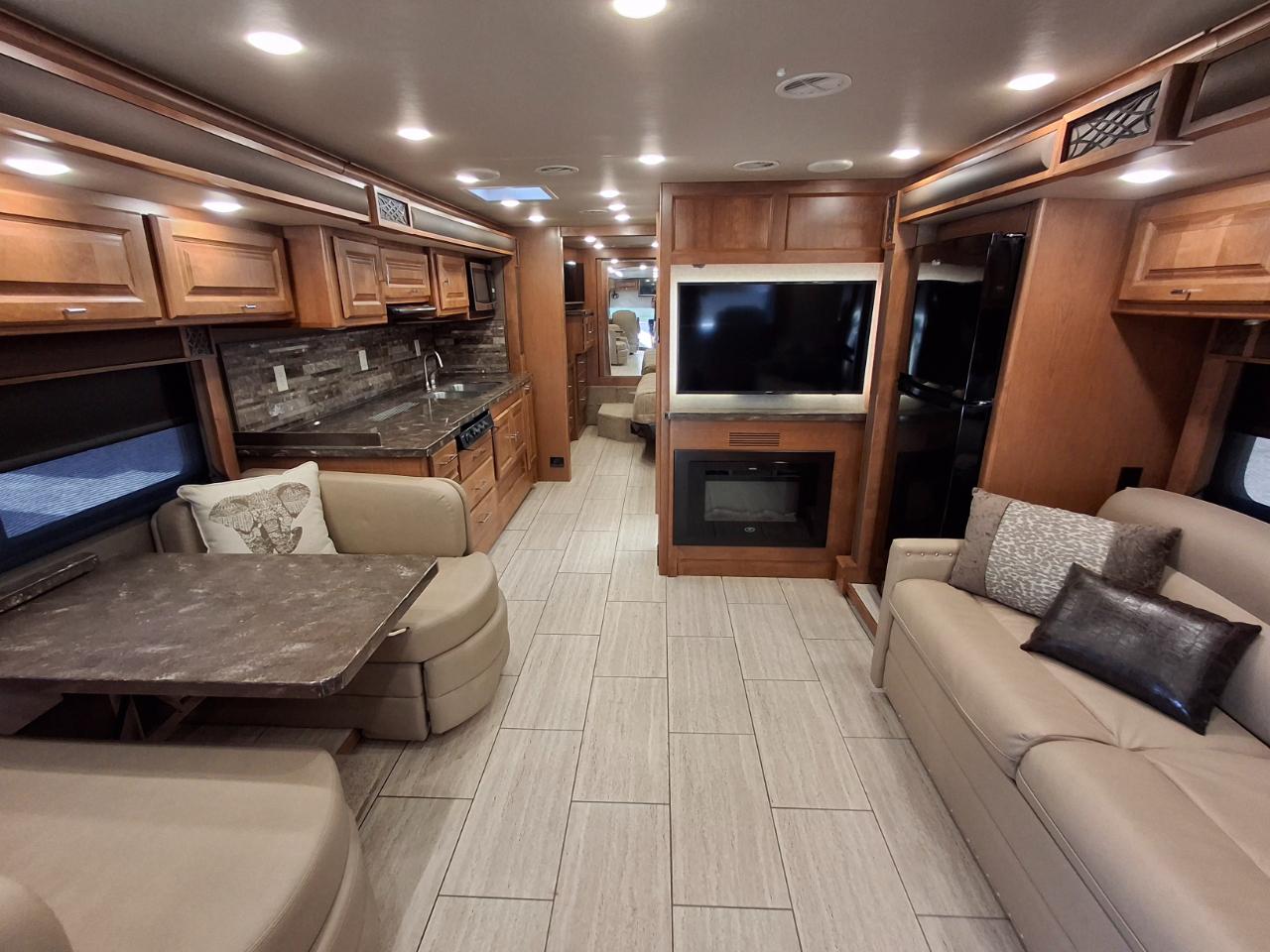 Tiffin Motorhomes Breeze  2018