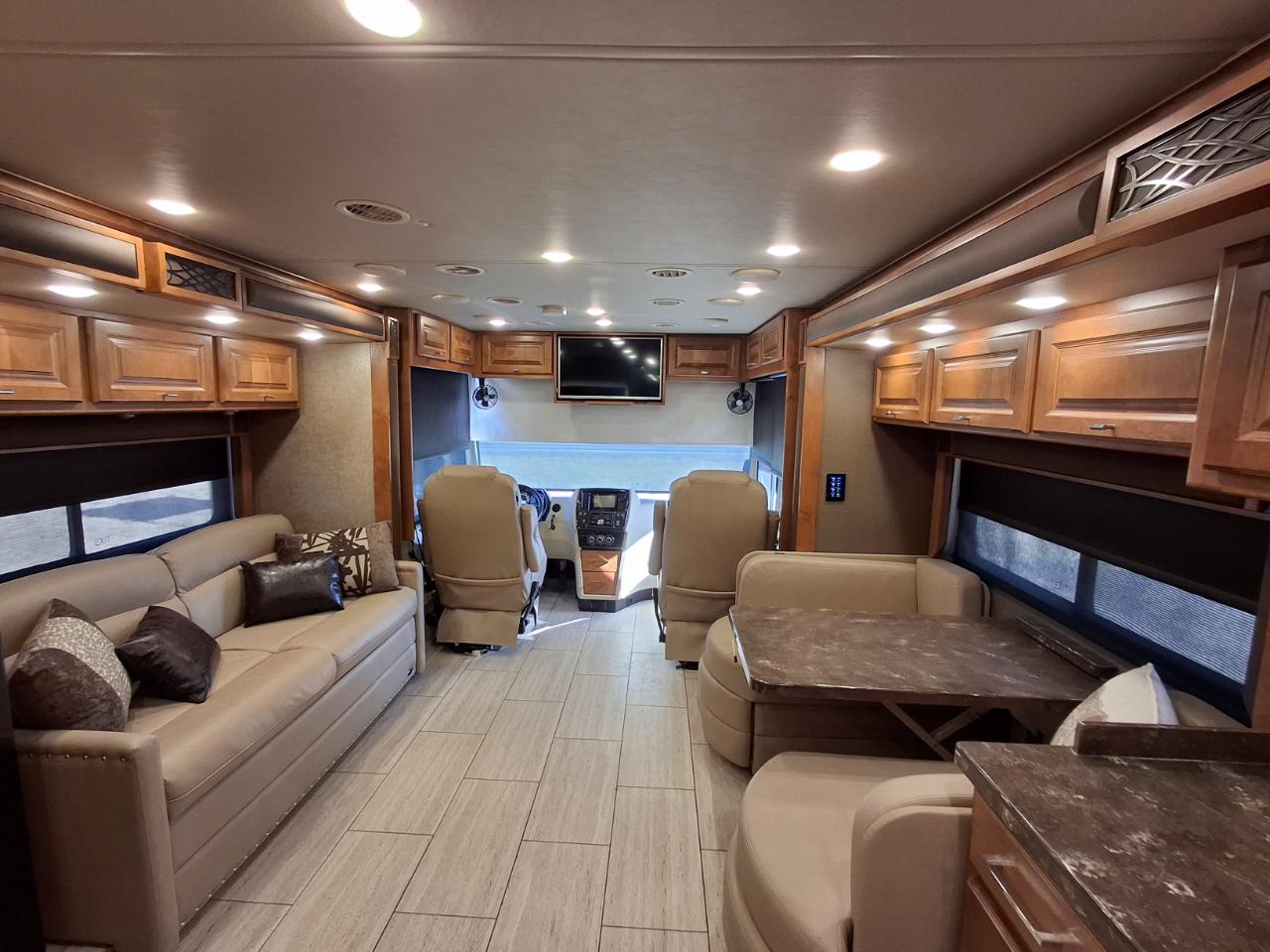 Tiffin Motorhomes Breeze  2018