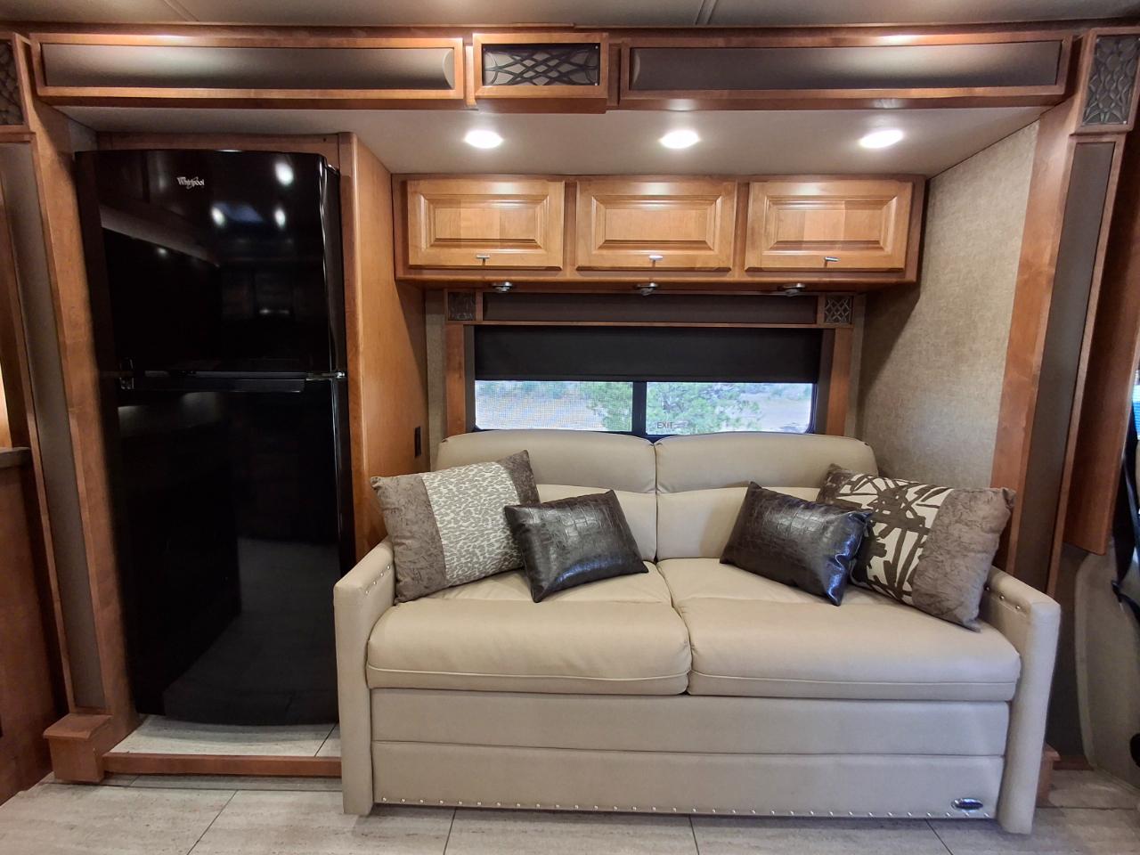 Tiffin Motorhomes Breeze  2018