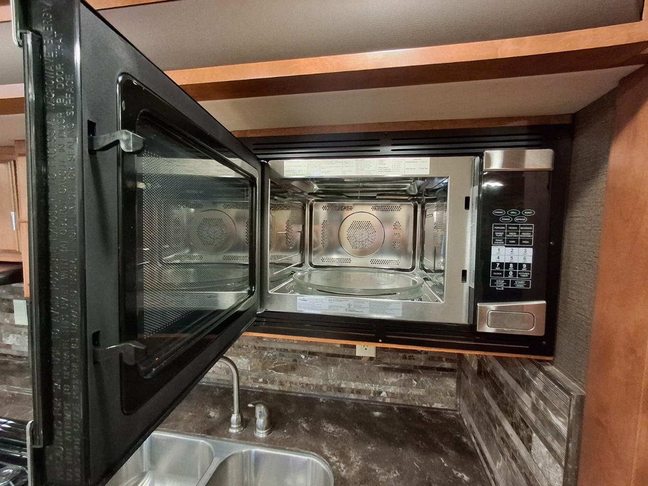 Tiffin Motorhomes Breeze  2018
