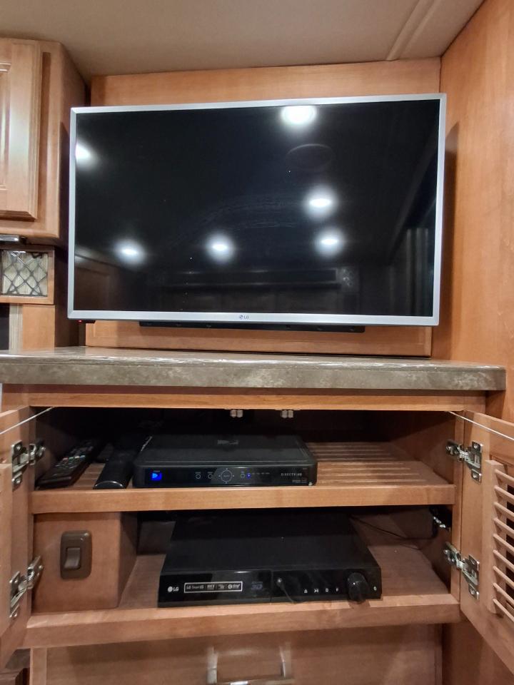 Tiffin Motorhomes Breeze  2018