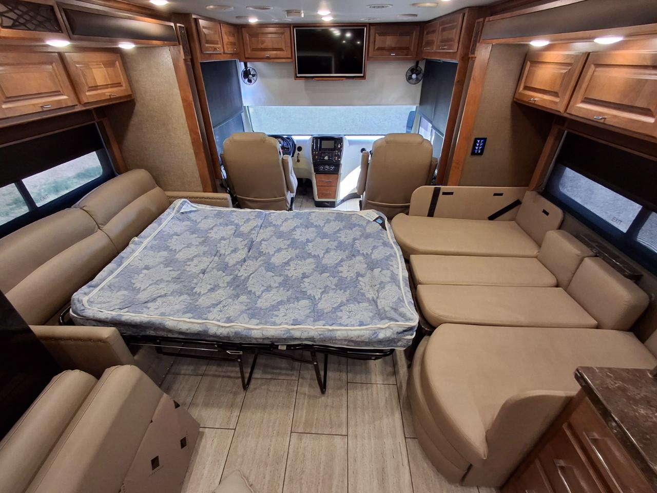 Tiffin Motorhomes Breeze  2018