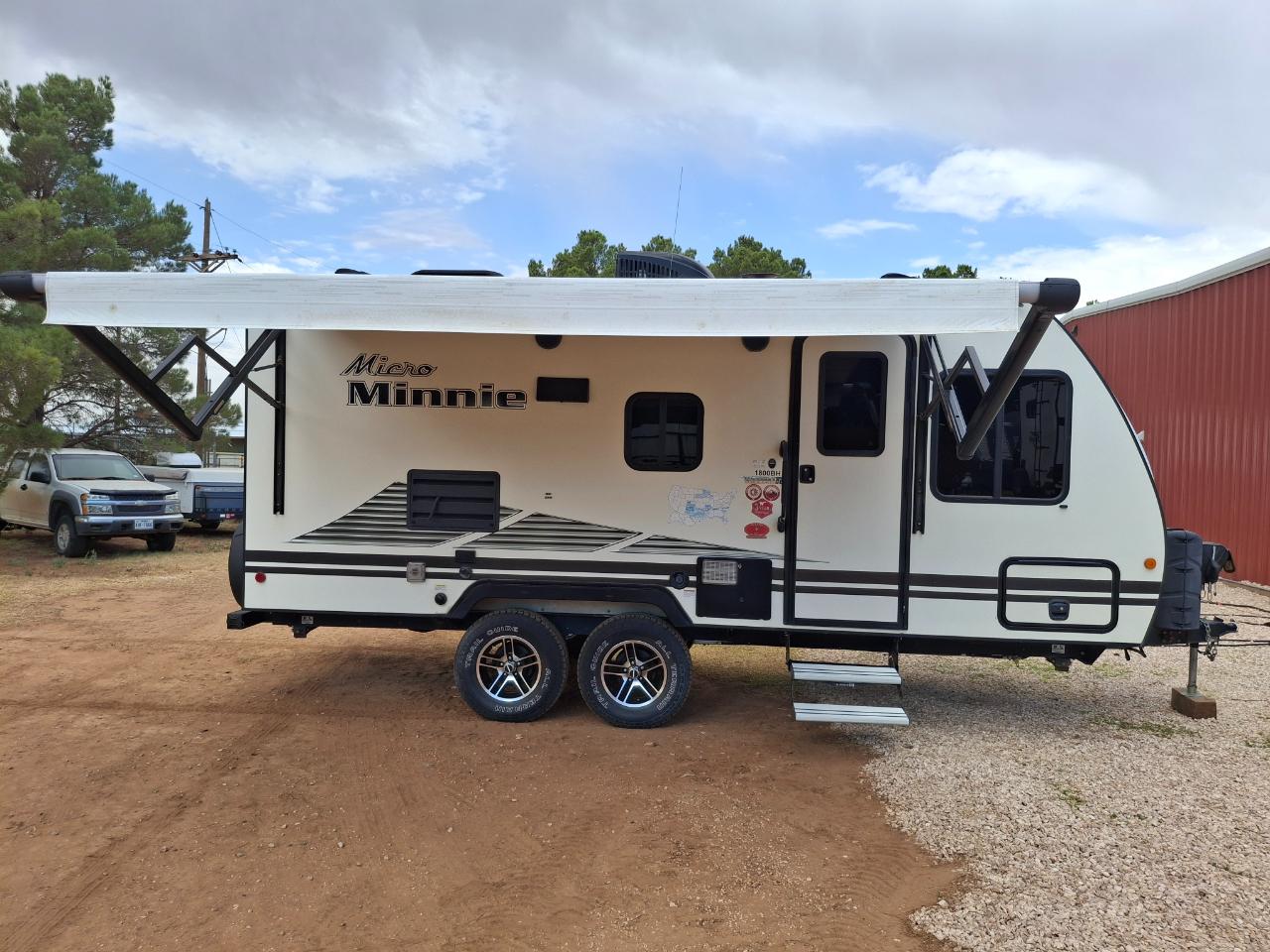 Winnebago Micro Minnie  2021