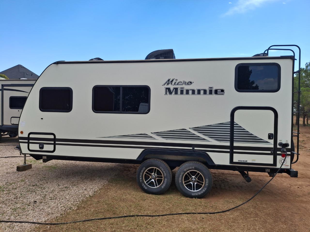 Winnebago Micro Minnie  2021
