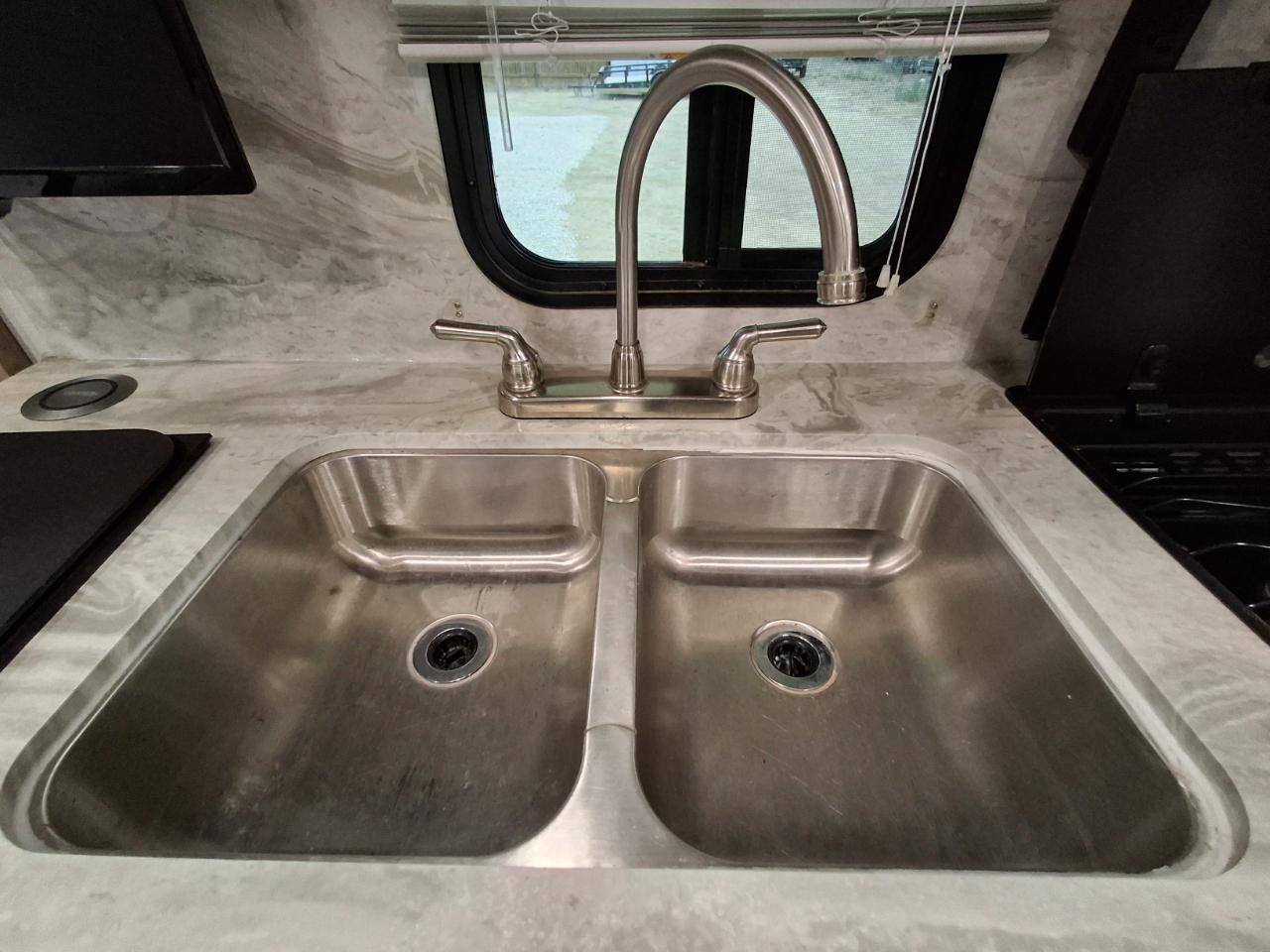 Winnebago Micro Minnie  2021