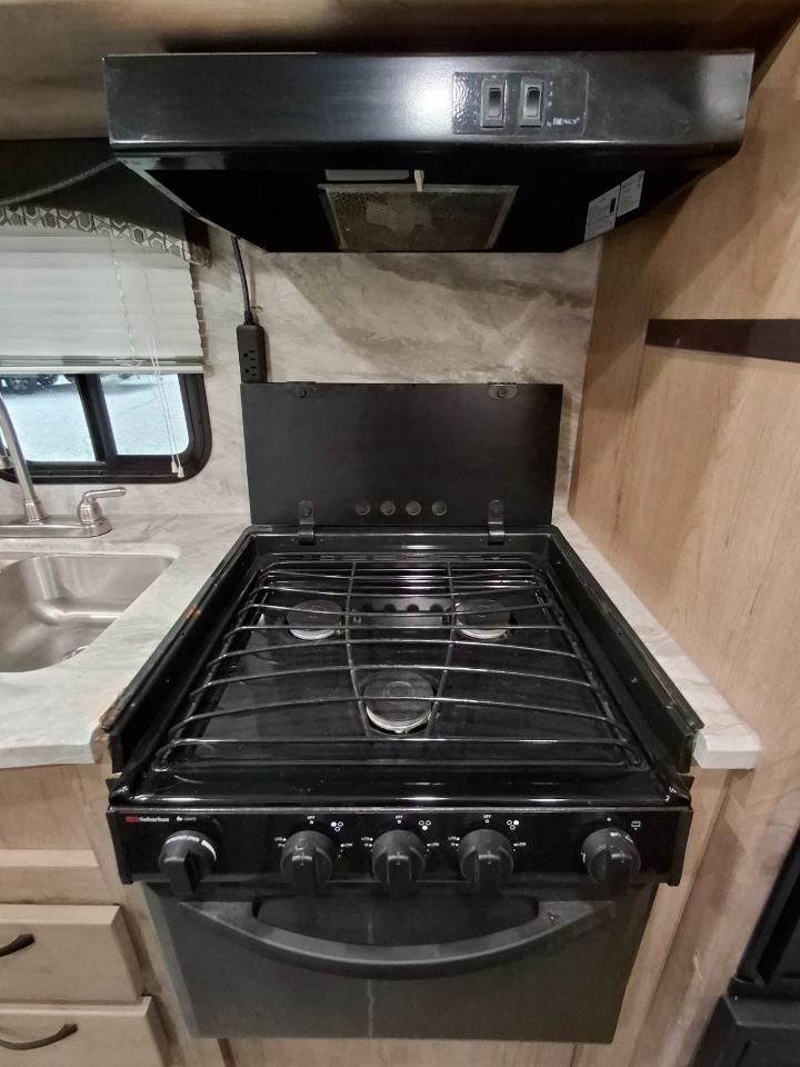 Winnebago Micro Minnie  2021