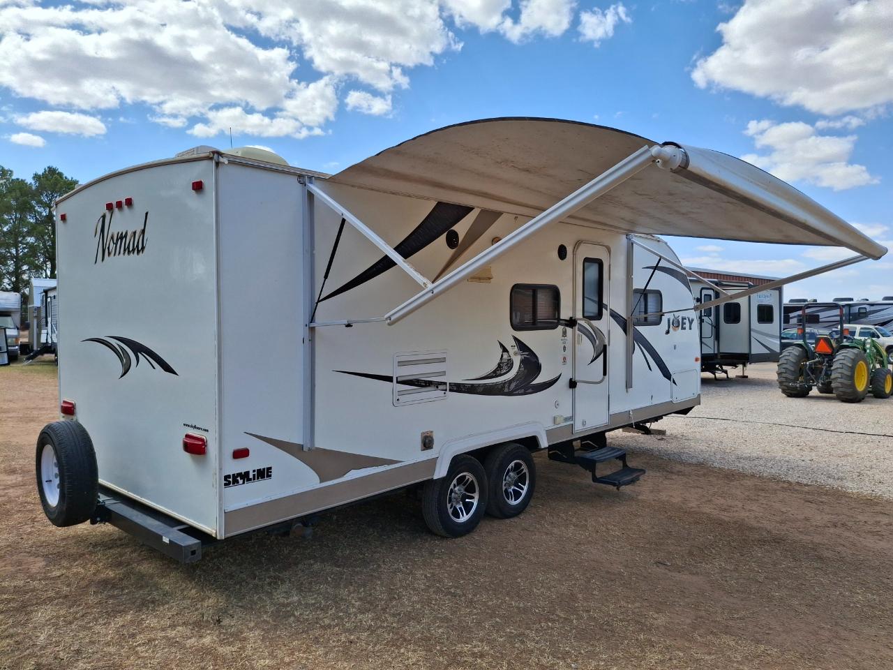 Skyline Corporation Nomad  2012
