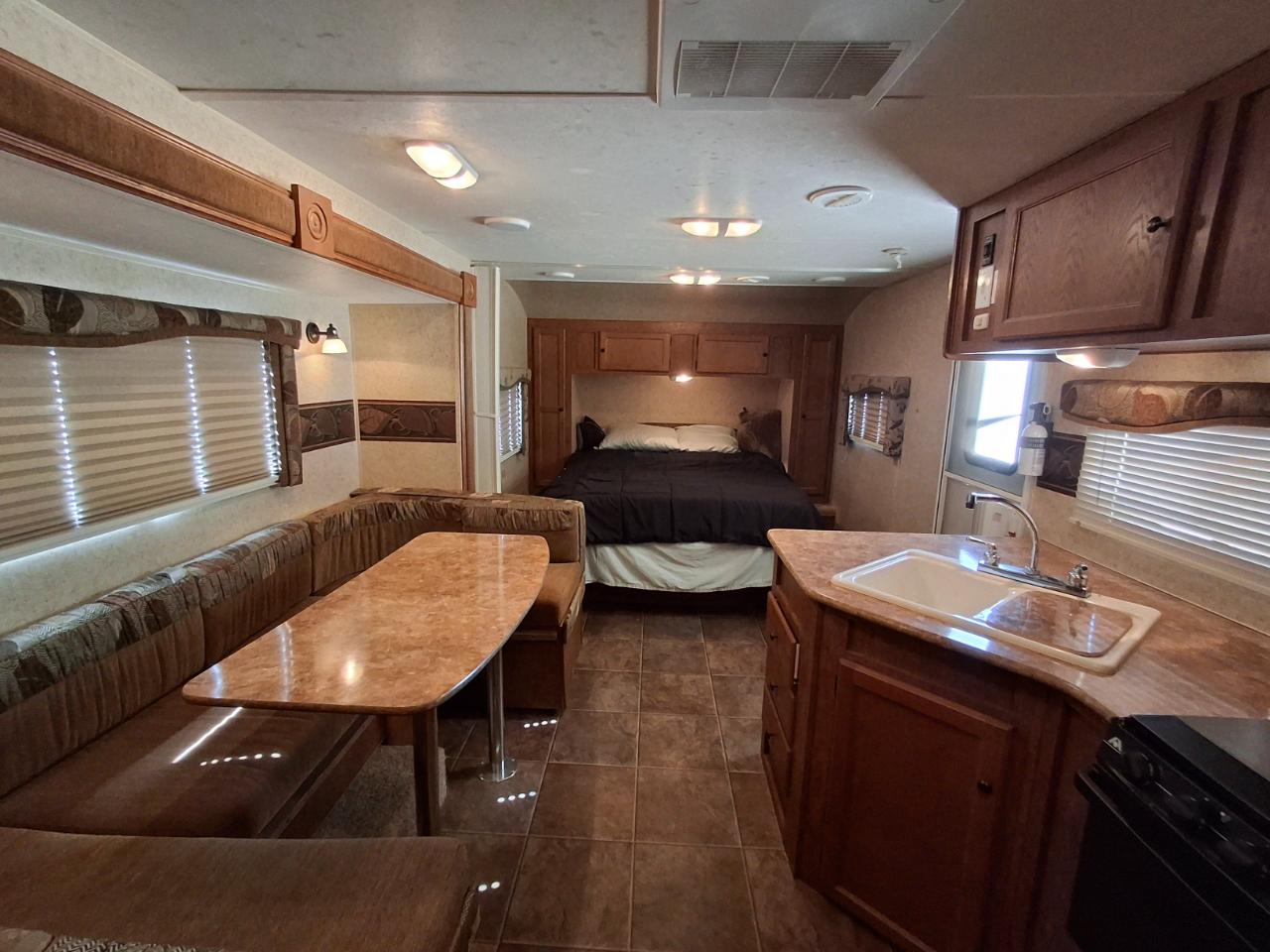 Skyline Corporation Nomad  2012