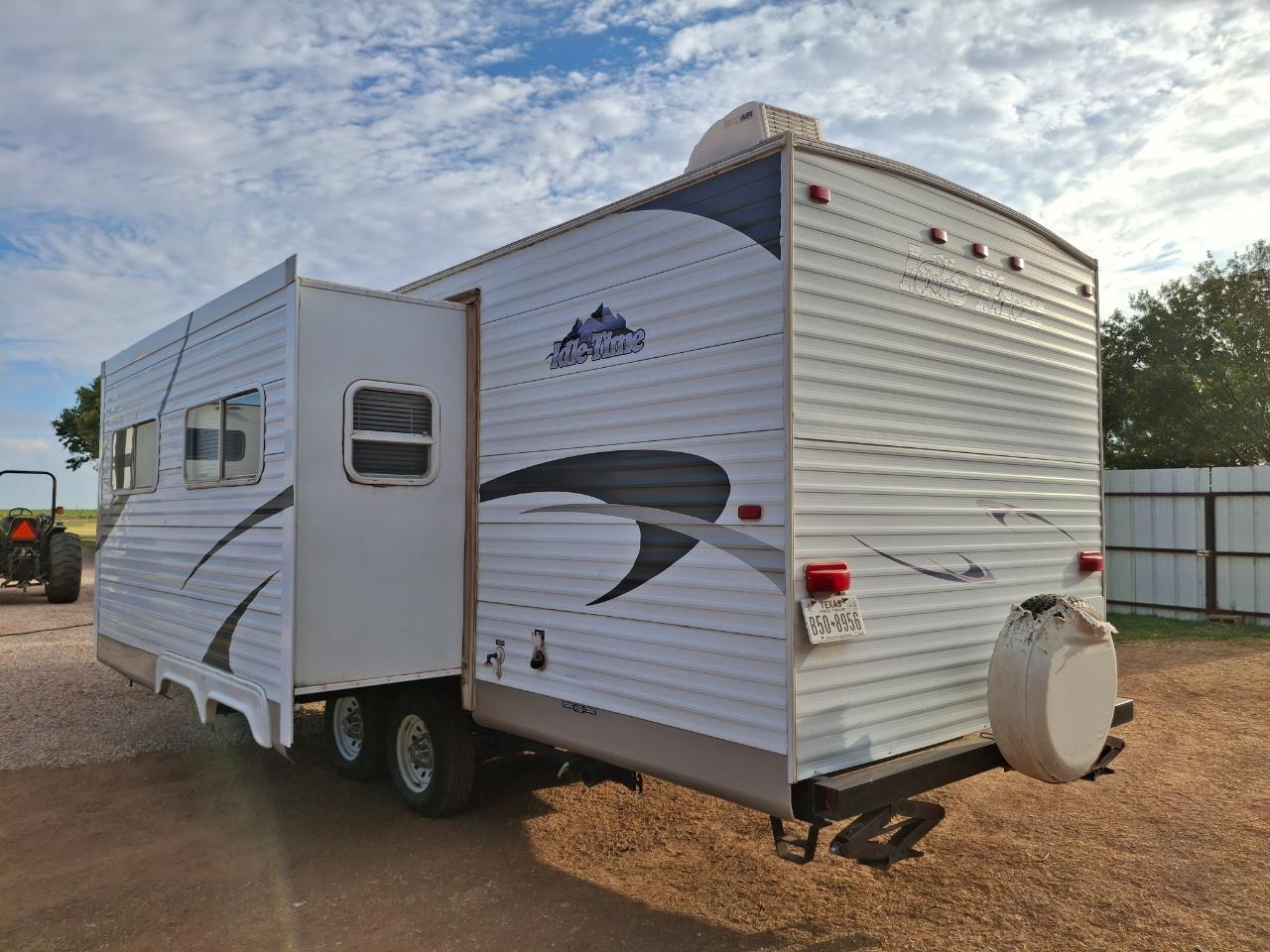 Allen Camper Idle Time  2016