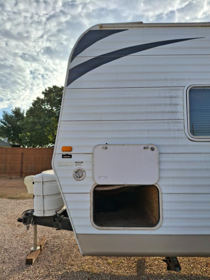 Allen Camper Idle Time  2016