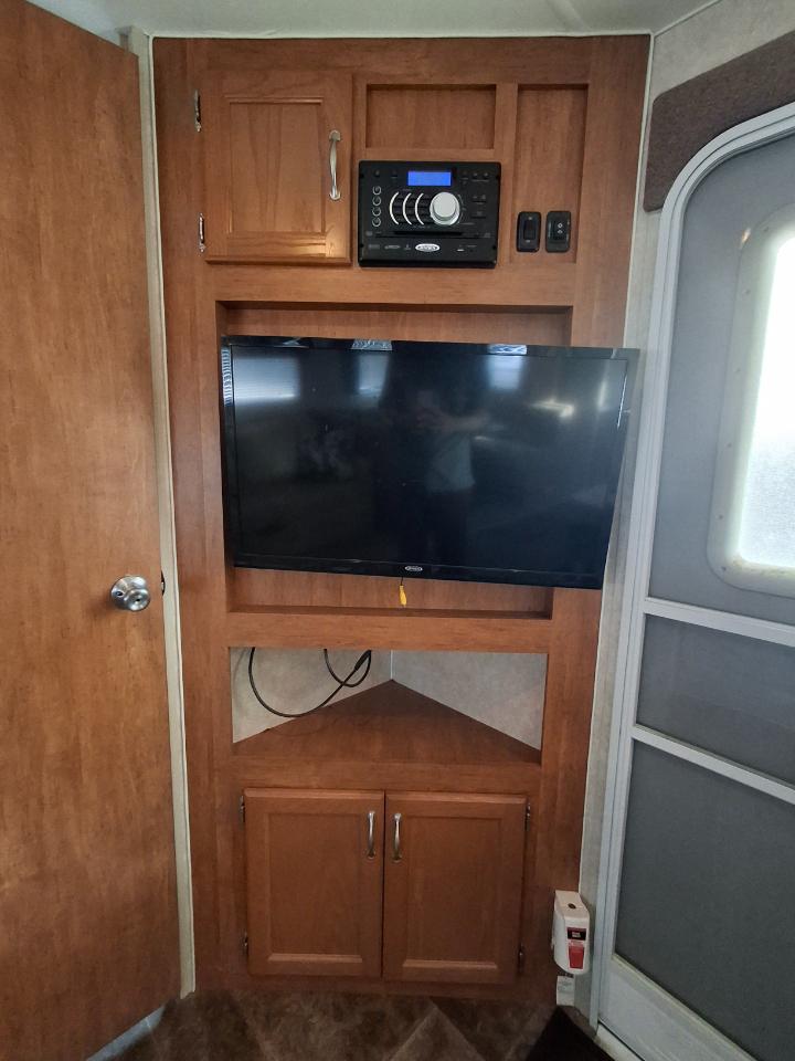 Allen Camper Idle Time  2016