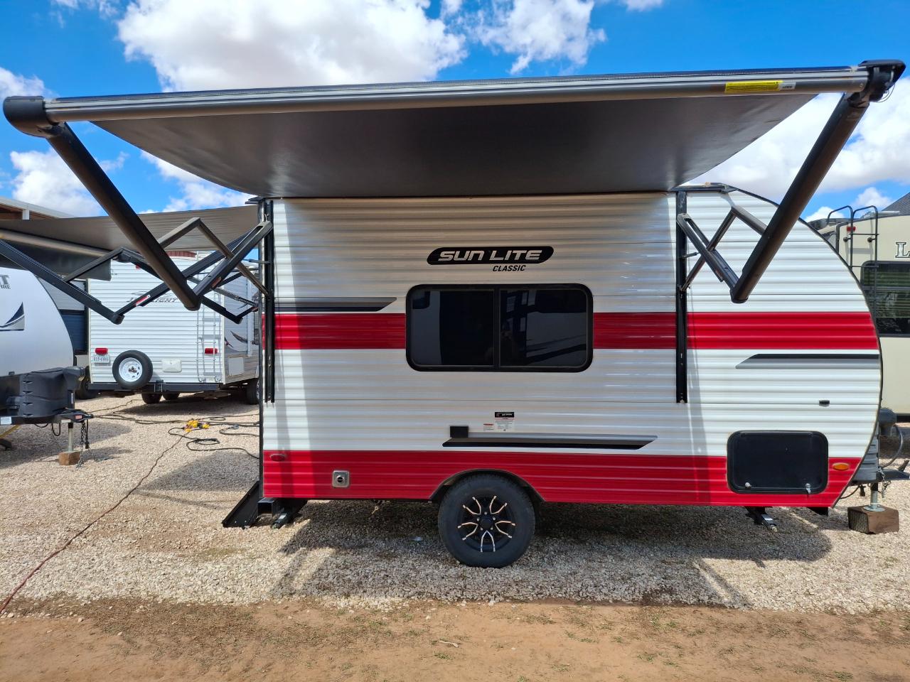 Sunset Park RV SunLite Travel Trailer  2025