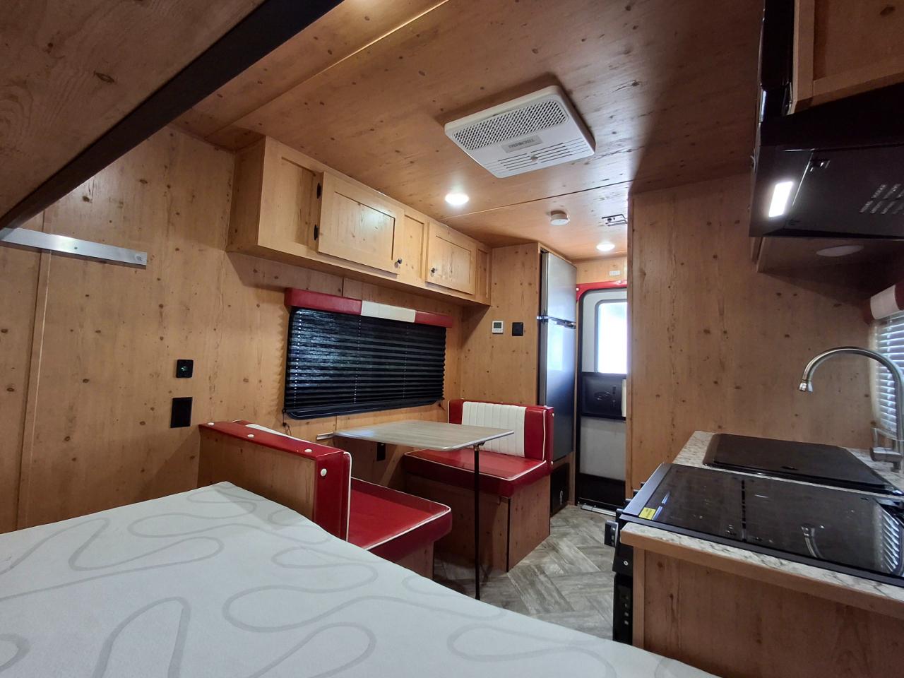Sunset Park RV SunLite Travel Trailer  2025