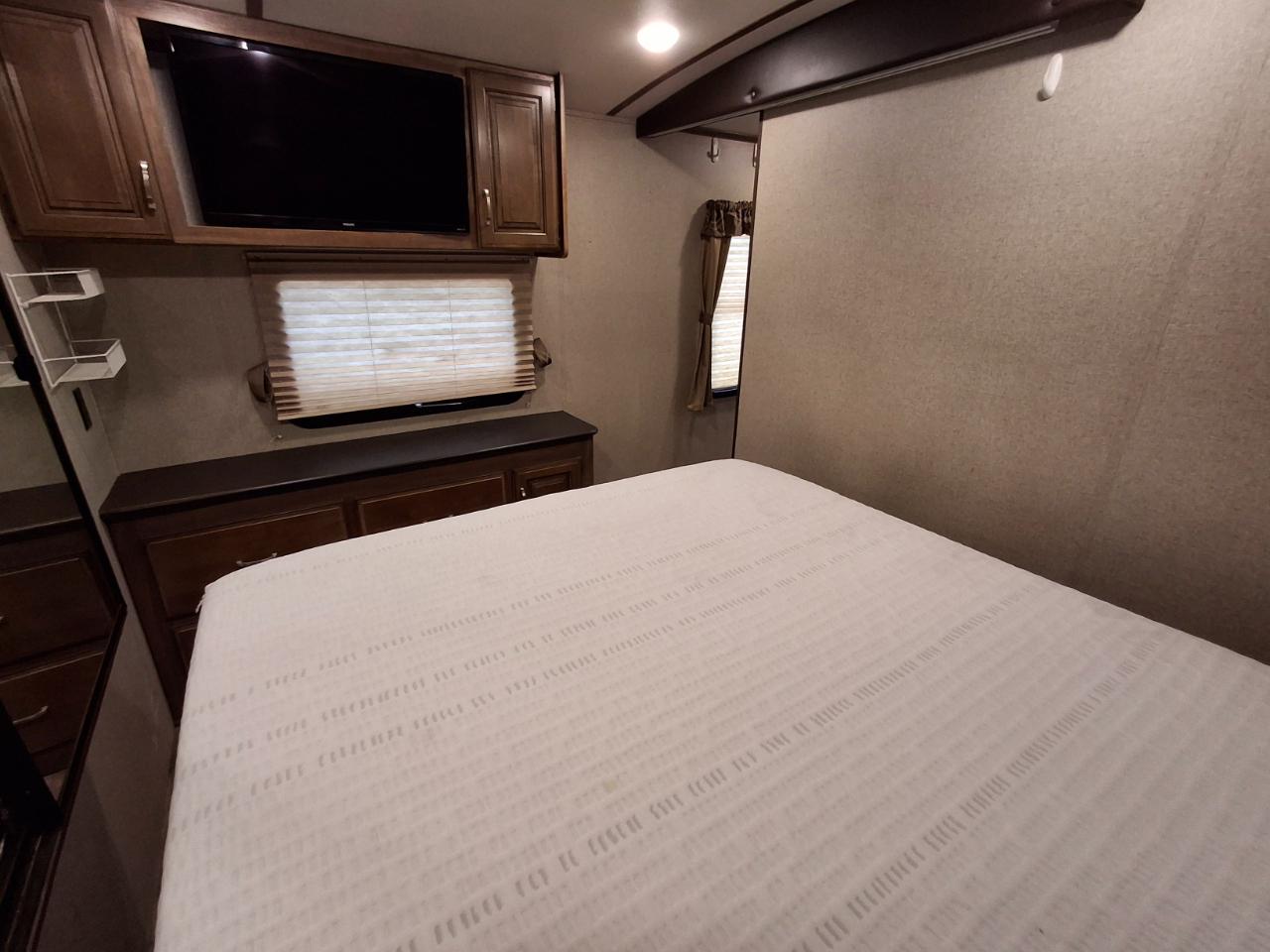 Keystone RV Laredo  2018
