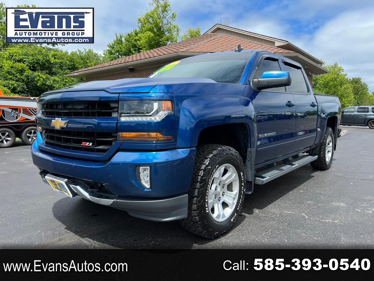 Used 2017 Chevrolet Silverado 1500 LT Crew Cab 4WD for Sale in