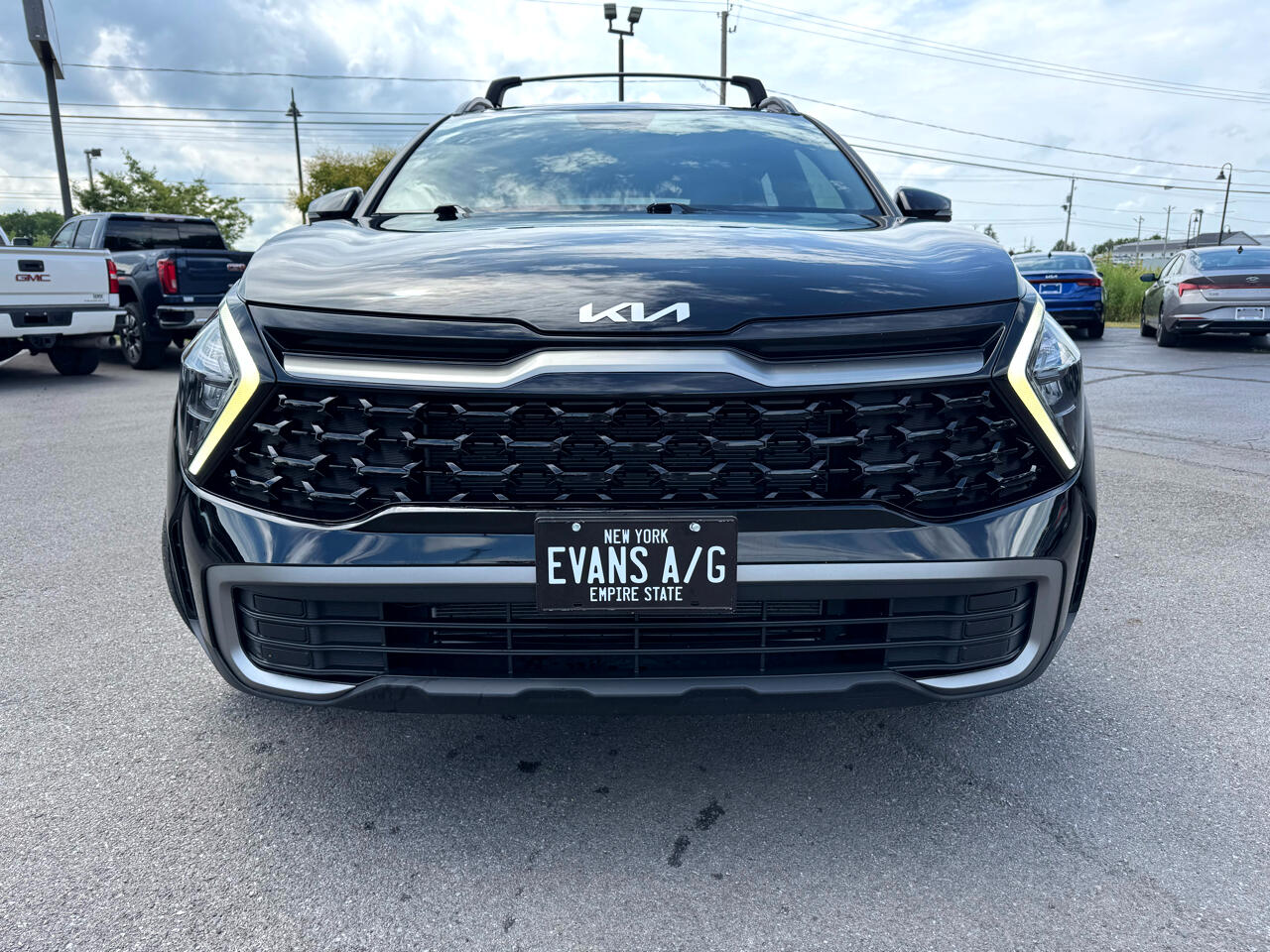 2023 Kia Sportage X-Line photo 2