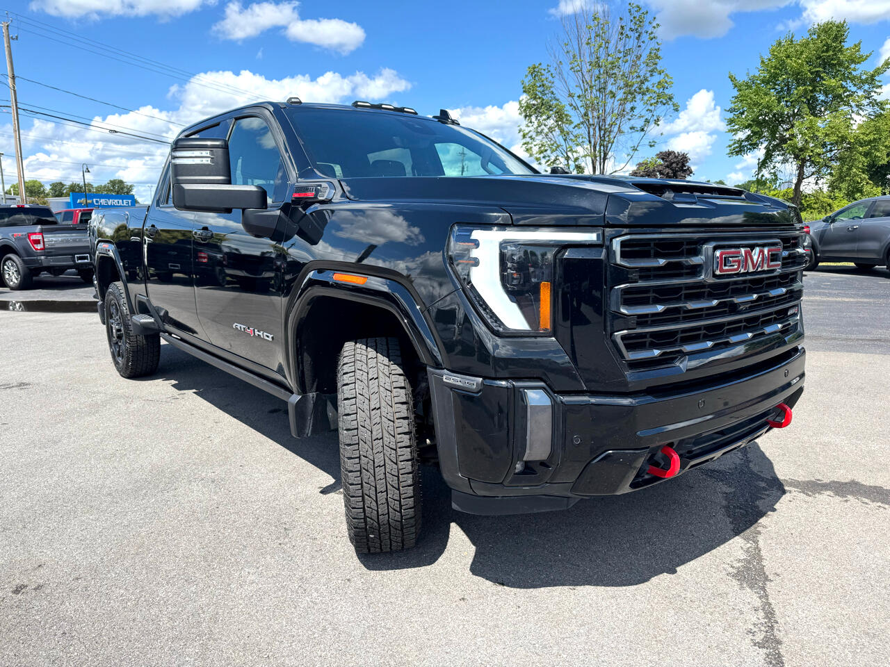 GMC Sierra 2500HD AT4 Crew Cab 4WD 2024