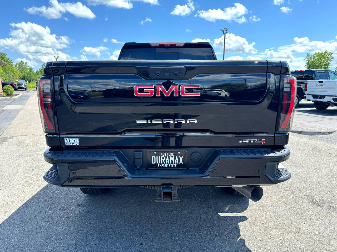 GMC Sierra 2500HD AT4 Crew Cab 4WD 2024