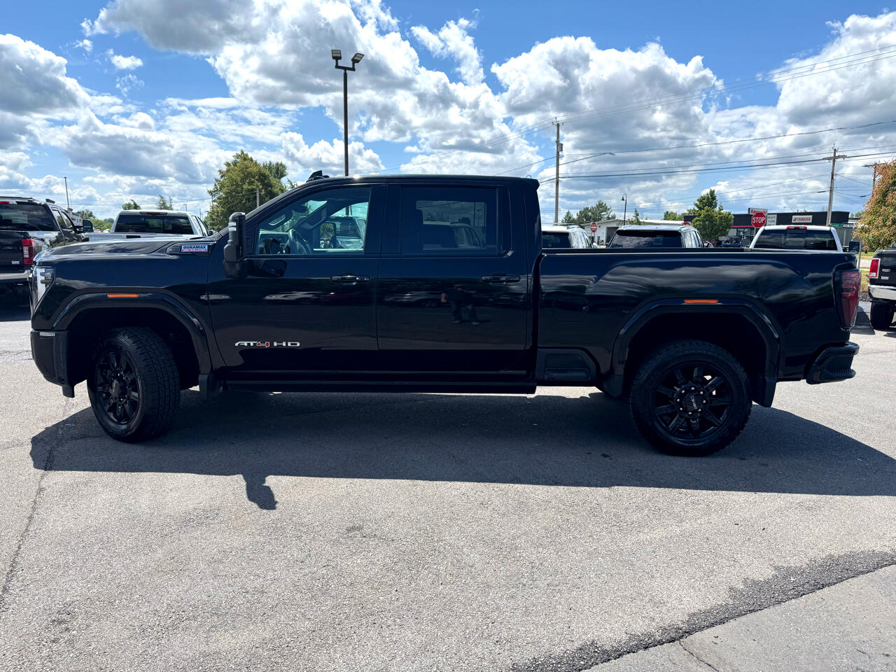 GMC Sierra 2500HD AT4 Crew Cab 4WD 2024