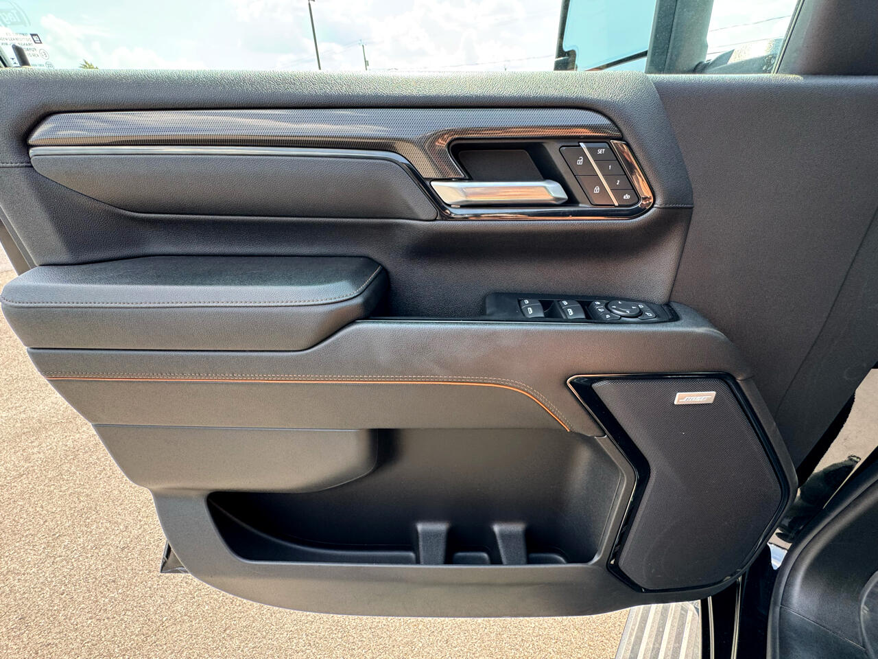 GMC Sierra 2500HD AT4 Crew Cab 4WD 2024