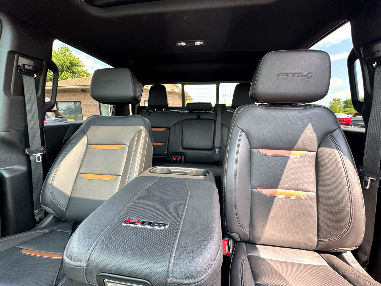 GMC Sierra 2500HD AT4 Crew Cab 4WD 2024