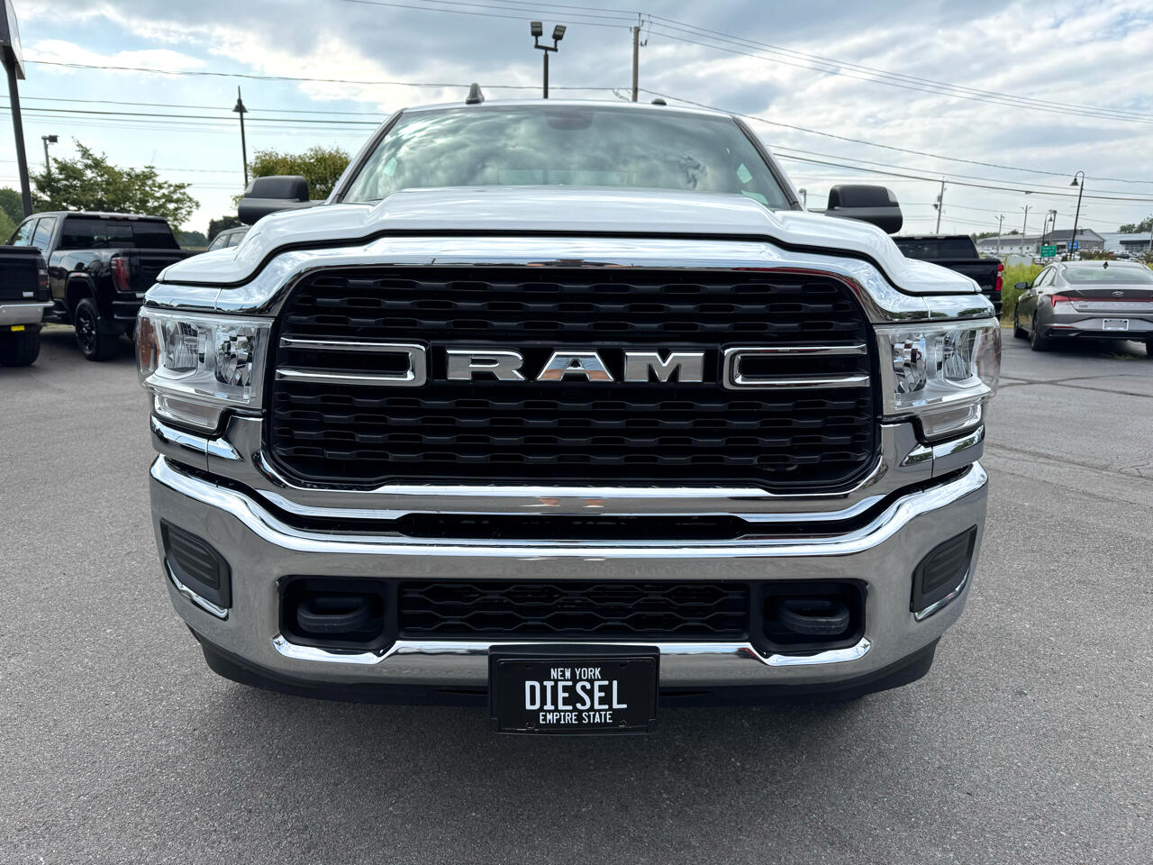 2022 Ram 2500 Tradesman photo 2