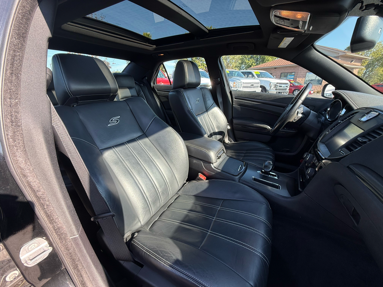 Chrysler 300 S V6 AWD 2014
