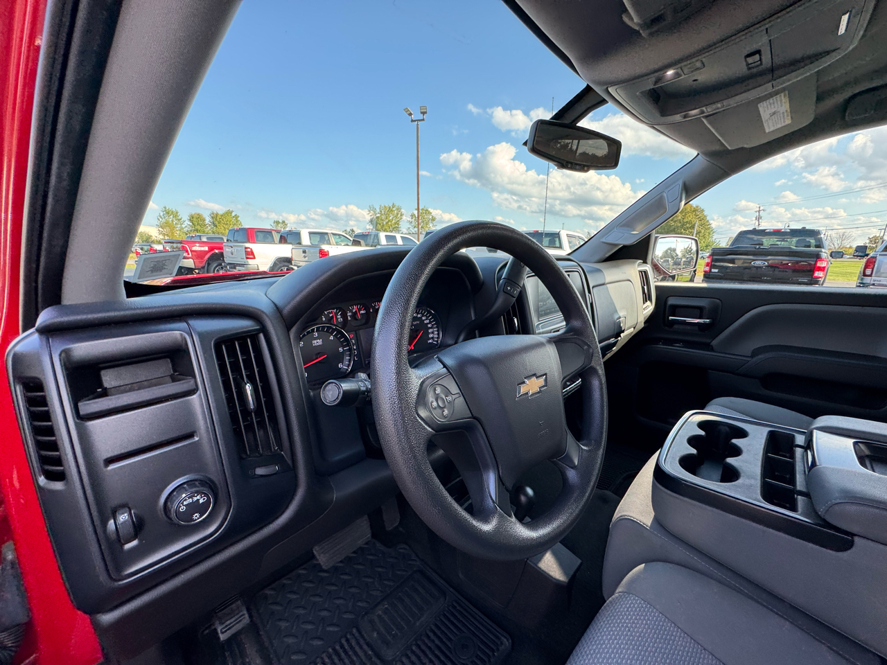 Chevrolet Silverado 1500 Custom Crew Cab 4WD 2018