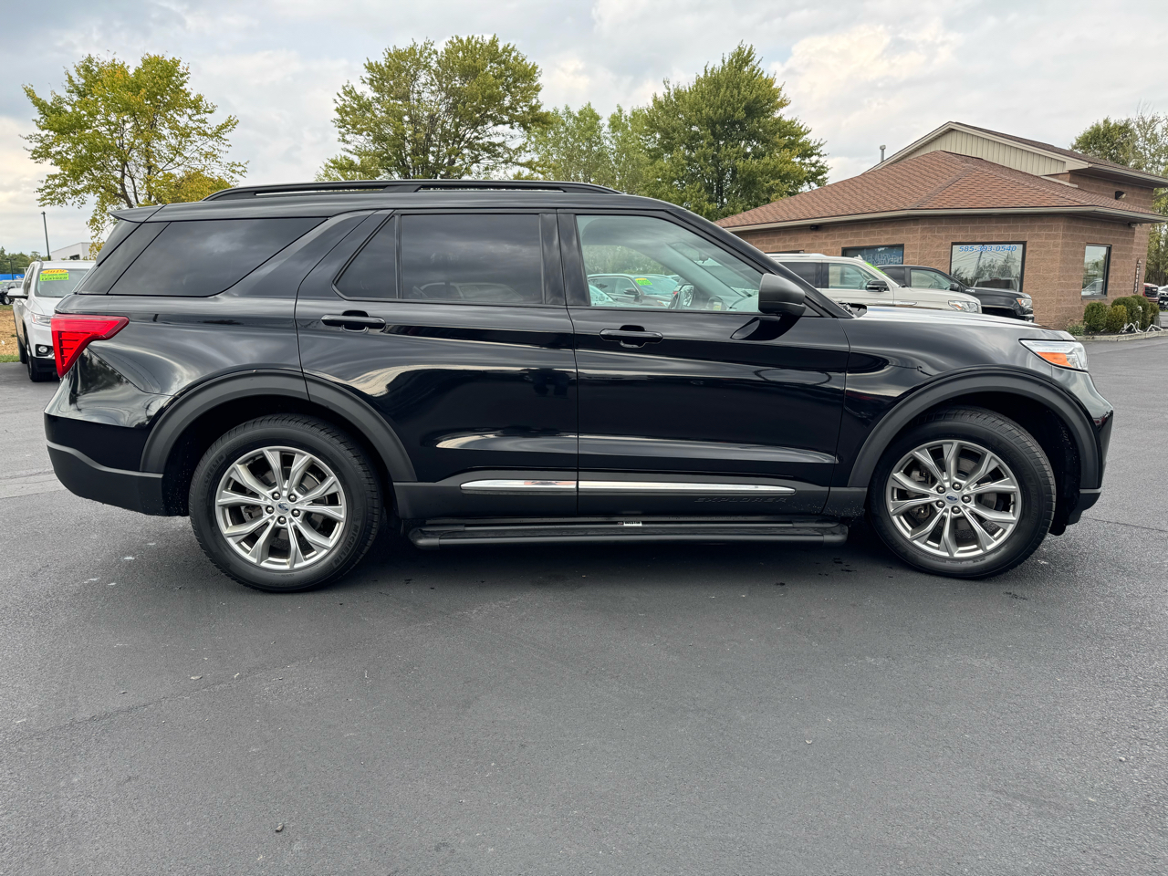 Ford Explorer XLT AWD 2021