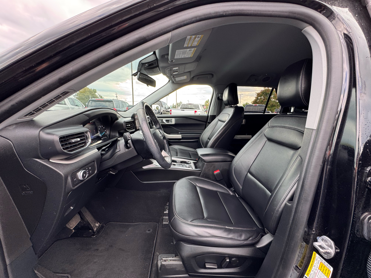 Ford Explorer XLT AWD 2021