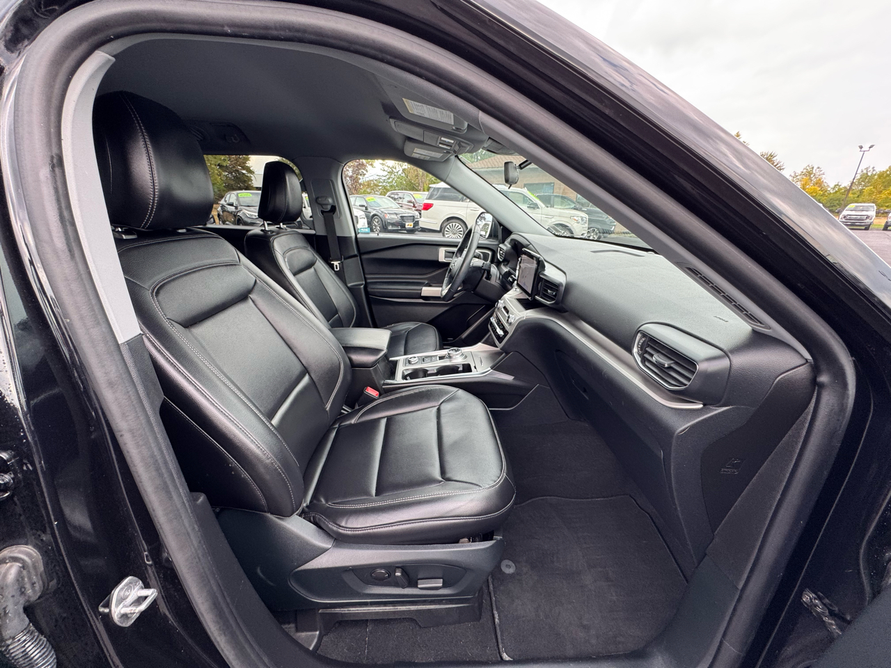 Ford Explorer XLT AWD 2021