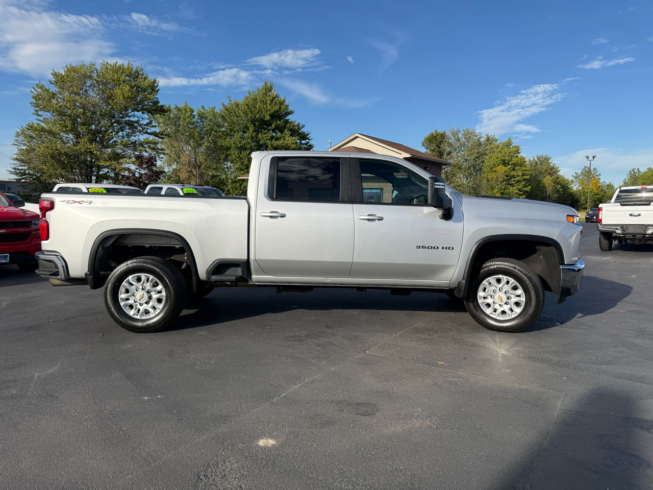 Chevrolet Silverado 3500HD LT Crew Cab 4WD 2022