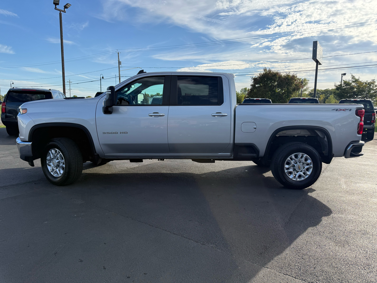 Chevrolet Silverado 3500HD LT Crew Cab 4WD 2022