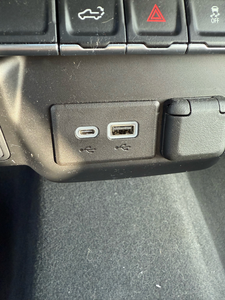 Chevrolet Silverado 3500HD LT Crew Cab 4WD 2022