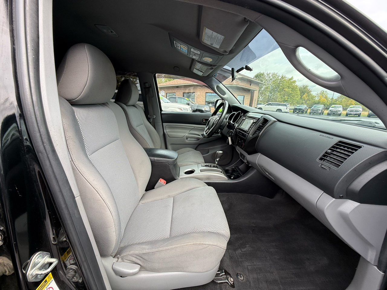 2015 Toyota Tacoma Double Cab Long Bed V6 4x4 photo 25