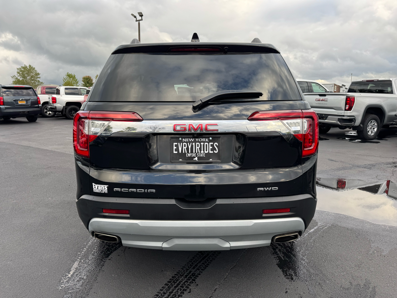 2023 Gmc Acadia SLT photo 4