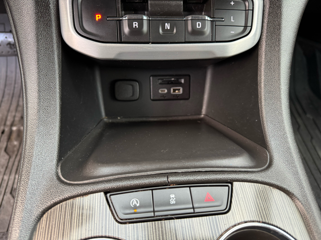 2023 Gmc Acadia SLT photo 12
