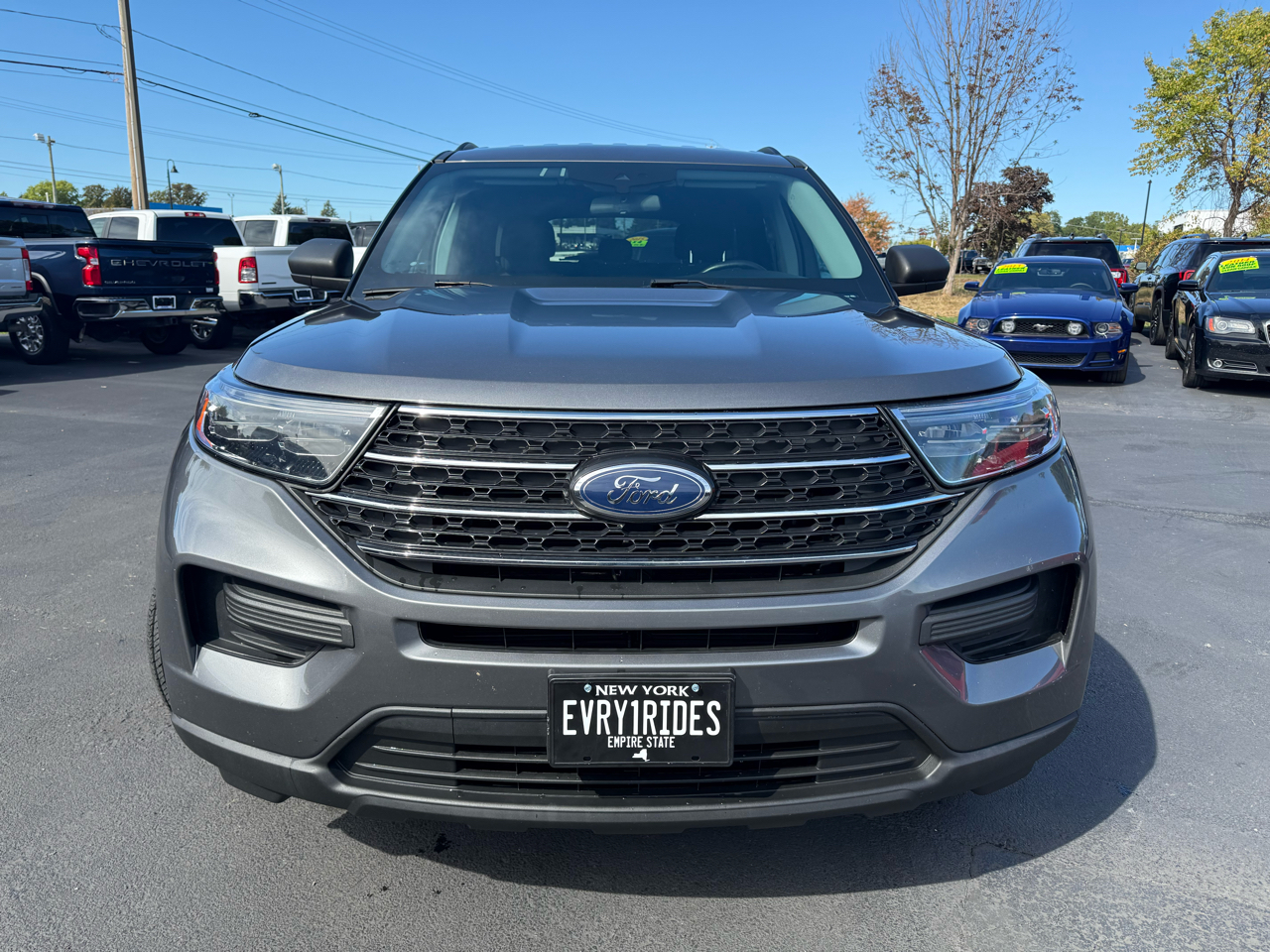 2022 Ford Explorer XLT photo 2