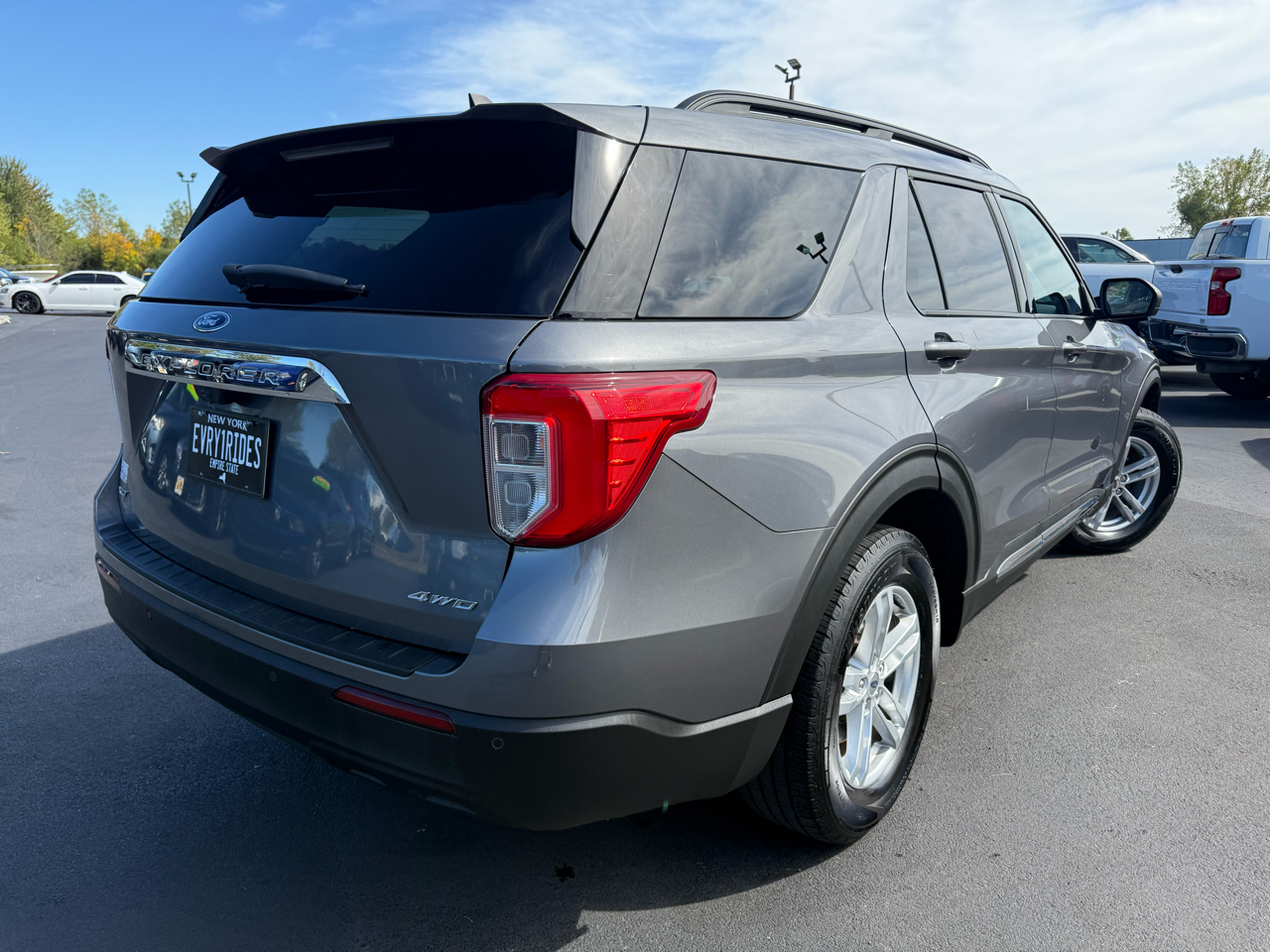 2022 Ford Explorer XLT photo 5
