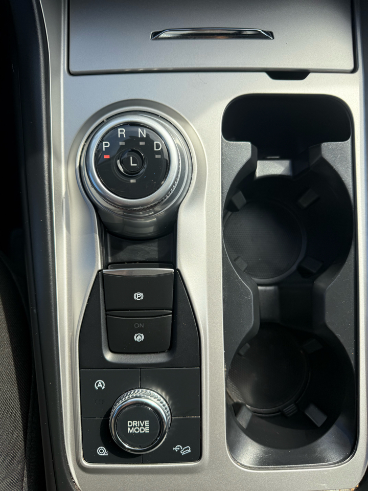 2022 Ford Explorer XLT photo 14